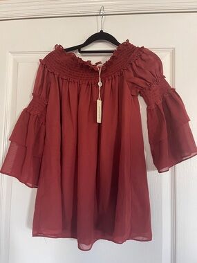 NWT $98 Women's Off-Shoulder Smocked Bell Sleeve Top - Rust